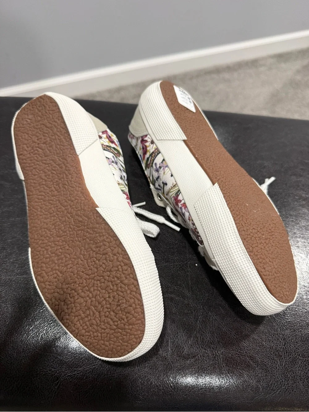 Inkkas Women's Floral Canvas Slip-On Sneakers - Cream